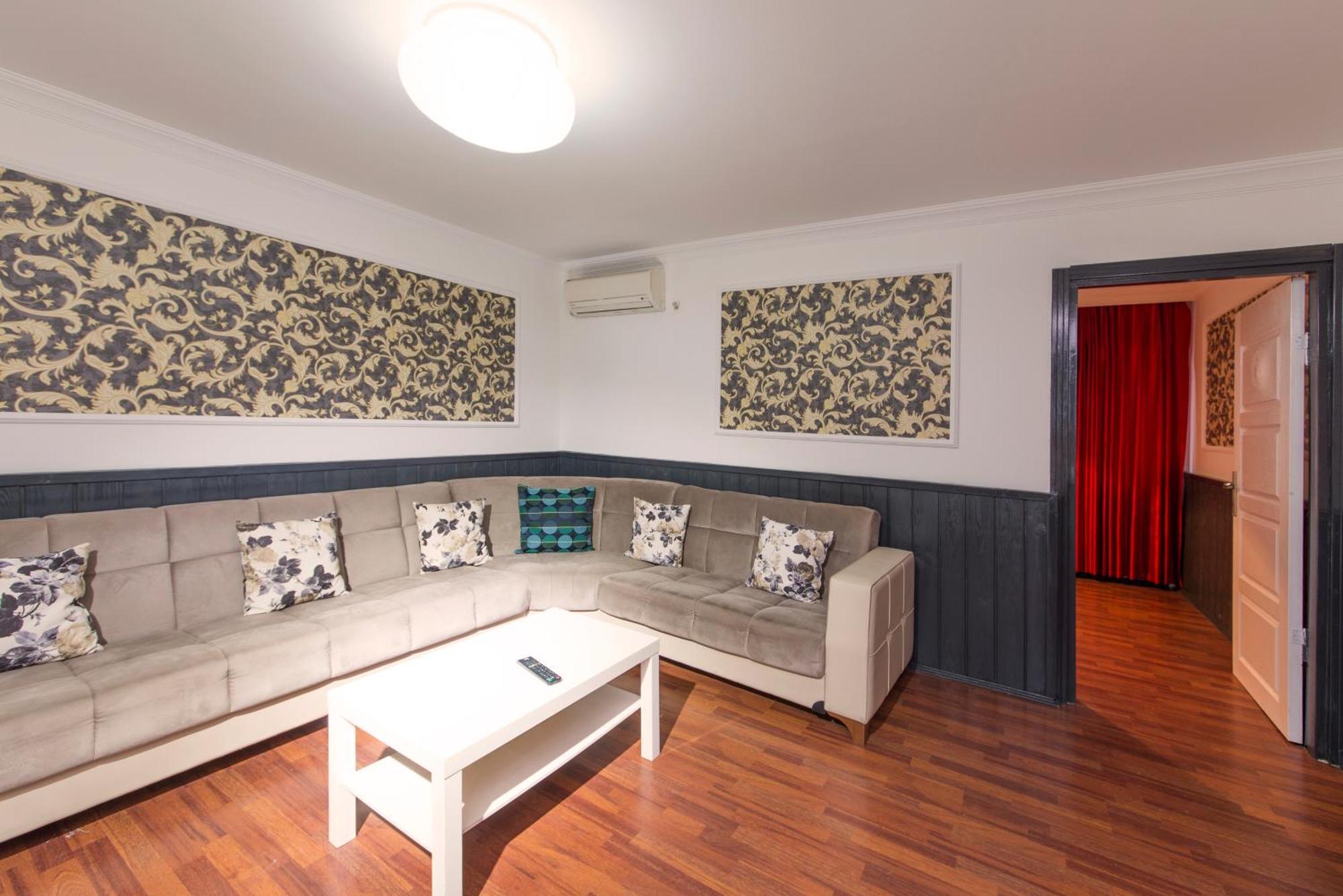 35 Tam Apart Istanbul Exterior photo