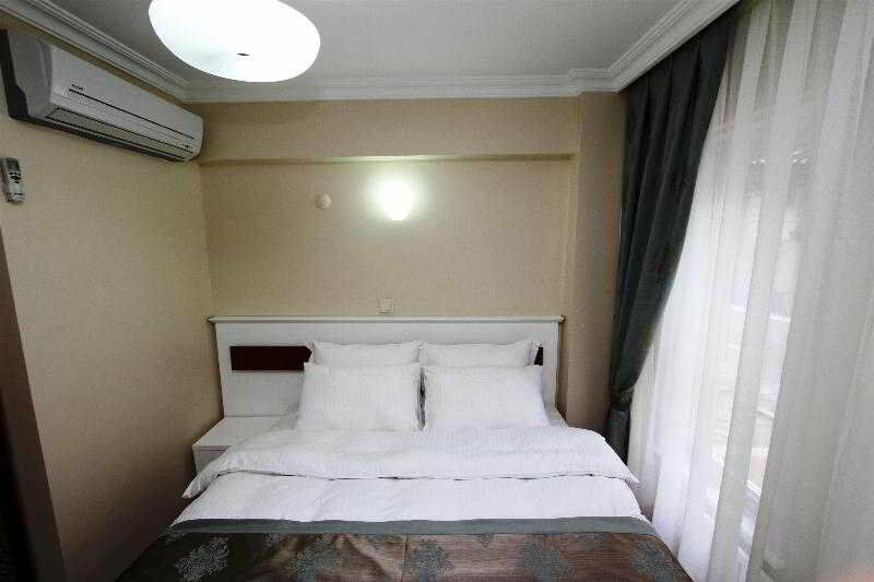 35 Tam Apart Istanbul Exterior photo