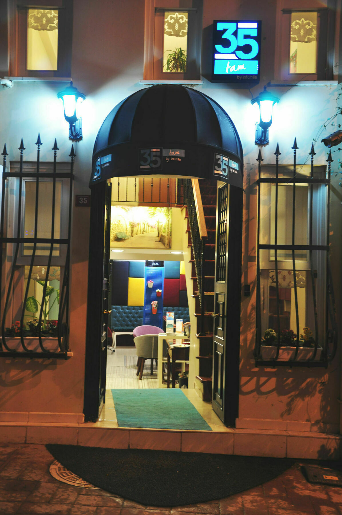 35 Tam Apart Istanbul Exterior photo